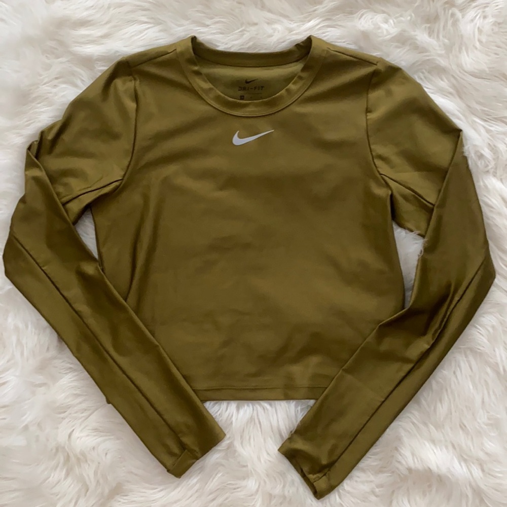Women’s olive green Nike shirt - Picture 1 of 3